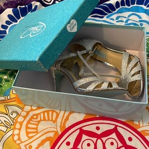 Silver glitter Betsey Johnson heels never worn great condition
